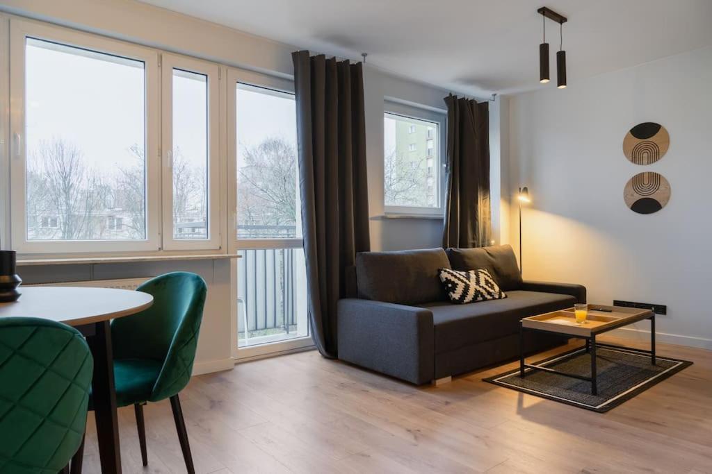 Warsaw Concierge Niska Daire Dış mekan fotoğraf